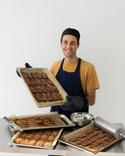 Load image into Gallery viewer, Darl Nut Bars - Caramel Pecan
